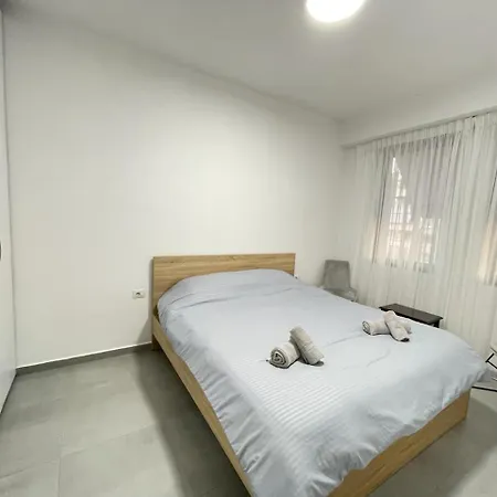 Apartment As 3 City Center Tirana